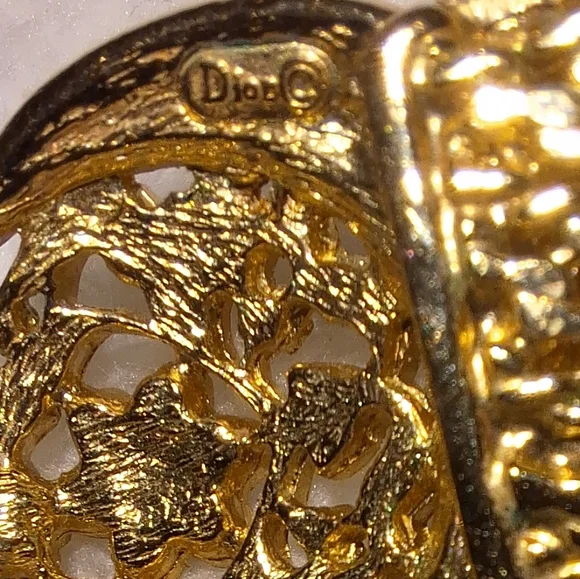 Dior Choker Necklace - Picture 8 of 11